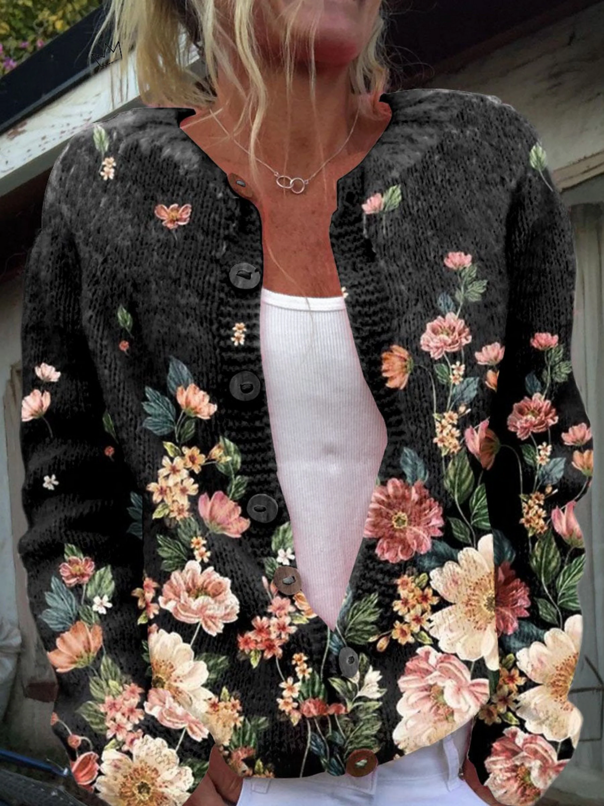 Anwen | Cardigan noir à imprimé fleuri