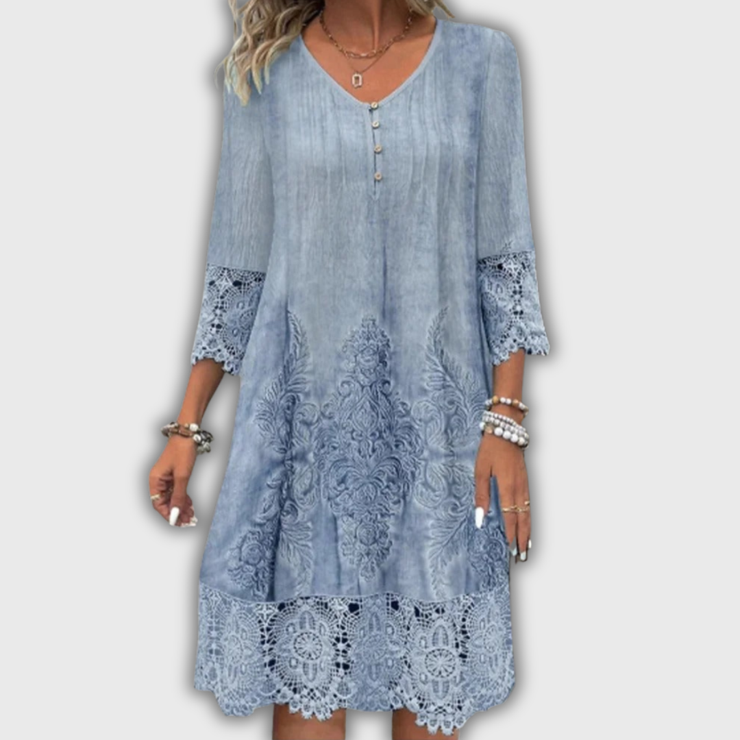 Evelyn – Robe élégante en dentelle à col en V