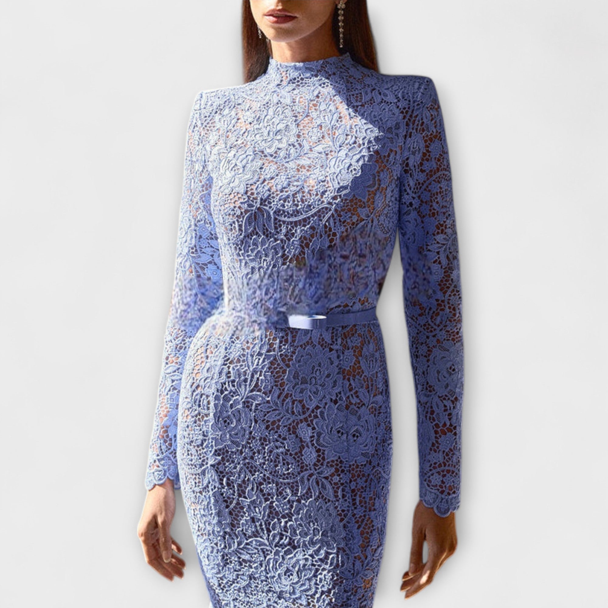 Freya – Robe midi élégante en dentelle fleurie