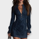 Jane | Robe courte en suédine bleue avec dentelle