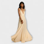 Lavinia - Robe longue à décolleté en V profond