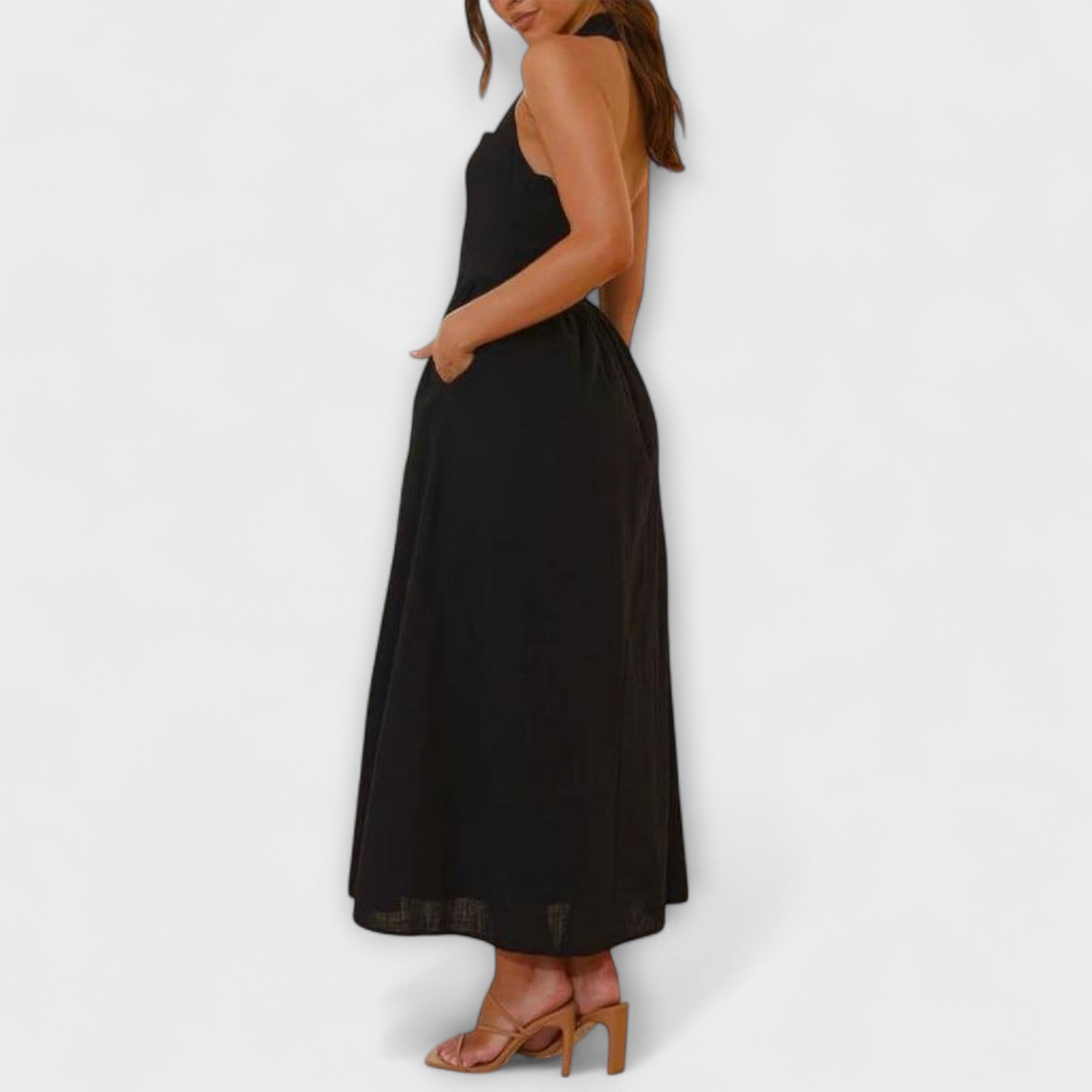 Lydia - Robe mi-longue noire à col halter et détail taille