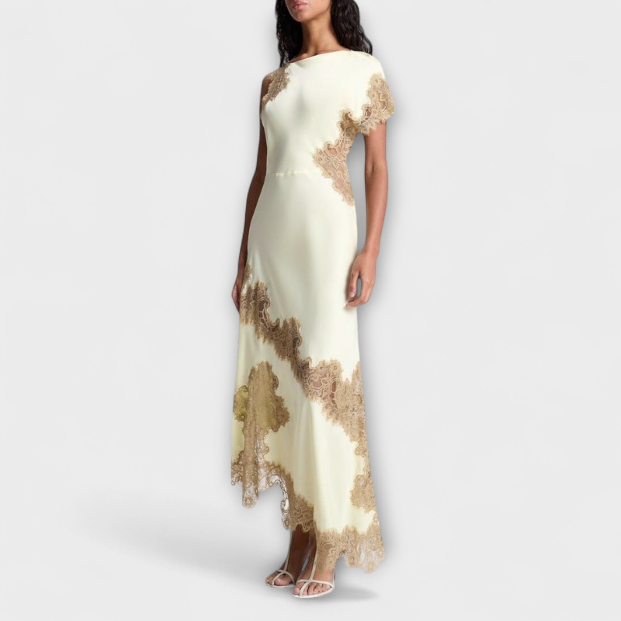 Margaret - Robe longue en satin à touches de dentelle