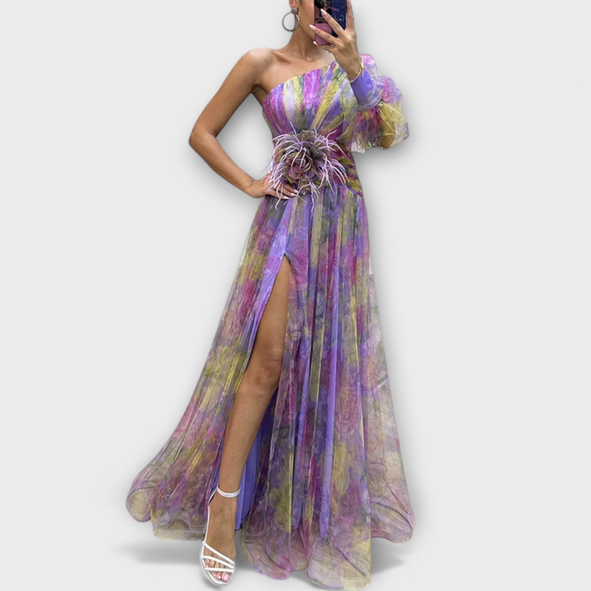 Robe de soirée élégante à bretelle asymétrique et coupe ajustée