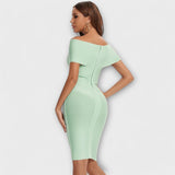Robe élégante à col en V