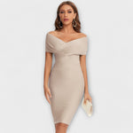 Robe élégante à col en V
