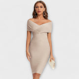 Robe élégante à col en V