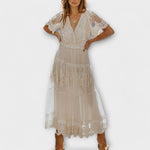 Robe midi Lacey à col en V et manches courtes
