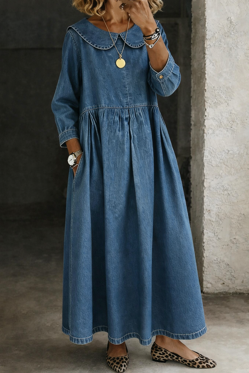 Sophie - Robe en denim à col Claudine